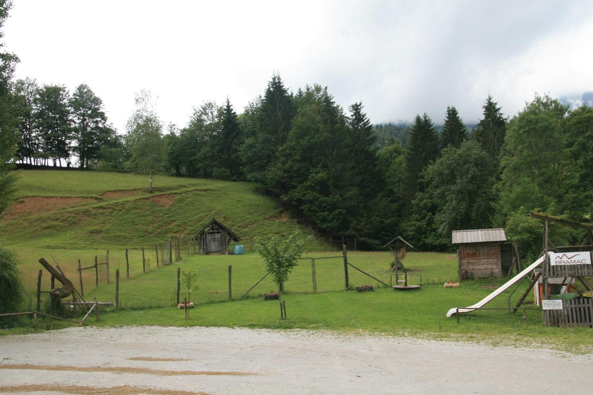 Guest House Kveder Skofja Loka Exterior photo
